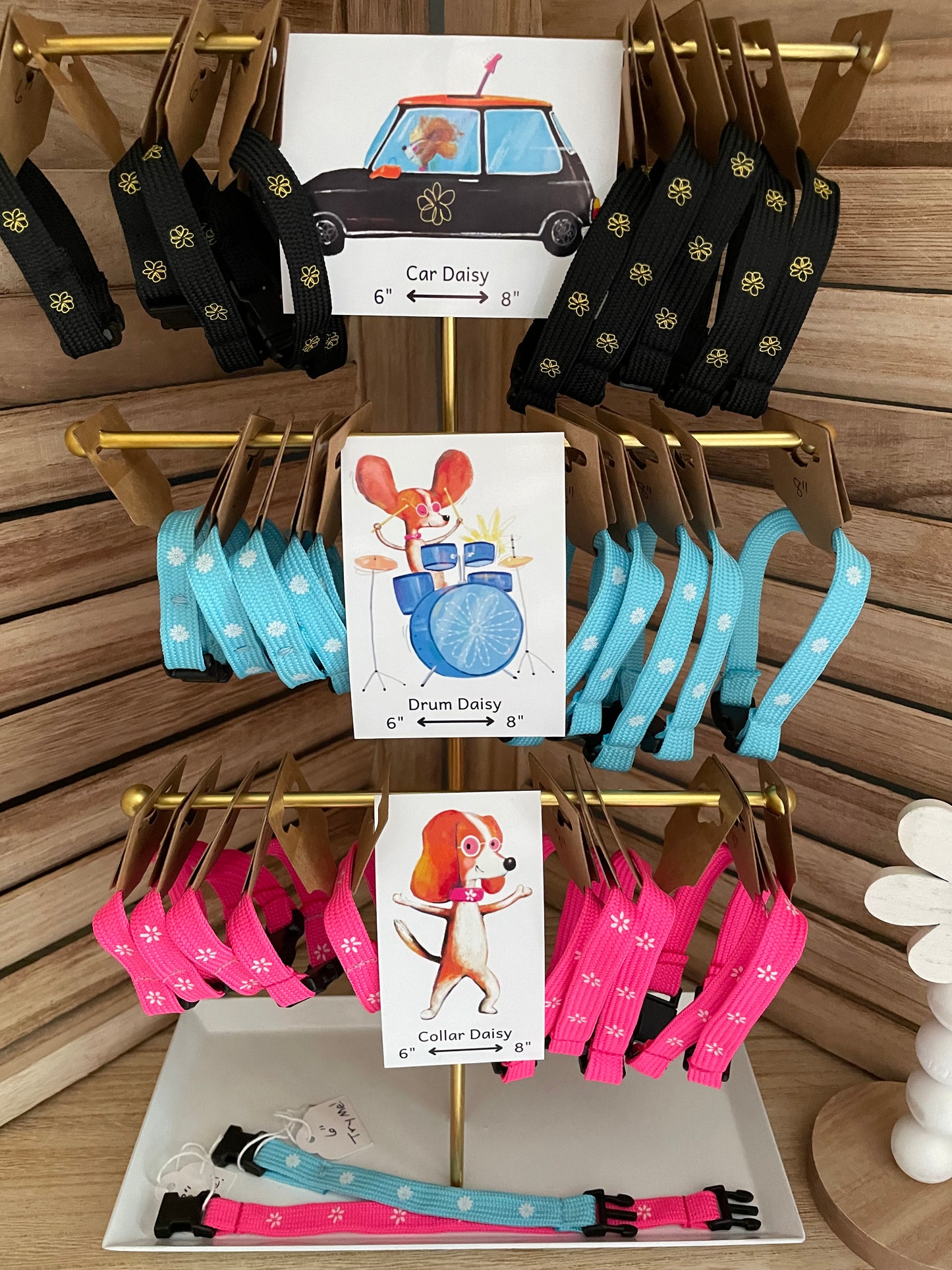 No Pockets? No Problem! Daisy Wristbands